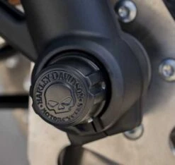 Harley Davidson Mutternkappen Für Vorderachse Willie G. Skull Schwarz 9 Harley Davidson Mutternkappen Für Vorderachse Willie G. Skull Schwarz -Motorradzubehör 43000096 4