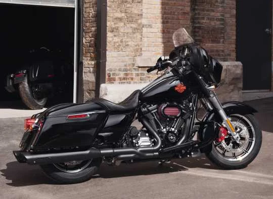 Harley Davidson Low-Profile Solo Sitz 15" Diamond Schwarz 6 Harley Davidson Low-Profile Solo Sitz 15" Diamond Schwarz – Bild 4