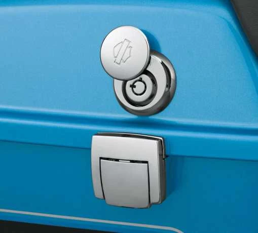 Harley Davidson Tour-Pak Schlossabdeckung Chrom 5 Harley Davidson Tour-Pak Schlossabdeckung Chrom – Bild 3