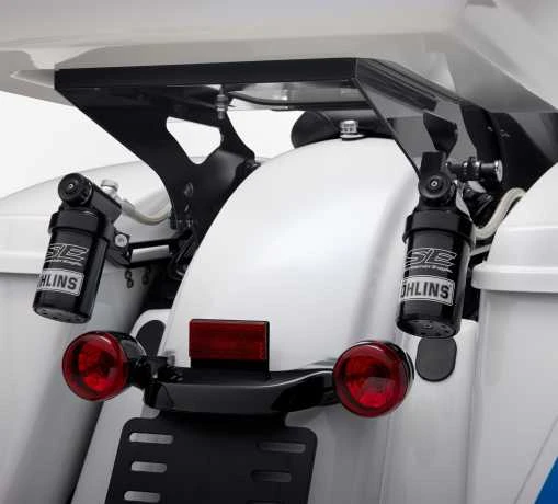 Harley Davidson Screamin Eagle/Öhlins Stoßdämpfer Remote Reservoir 5 Harley Davidson Screamin Eagle/Öhlins Stoßdämpfer Remote Reservoir – Bild 3