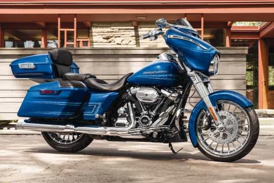 Harley Davidson Bat Wing Windabweiser 5" Dunkel Getönt 5 Harley Davidson Bat Wing Windabweiser 5" Dunkel Getönt – Bild 3